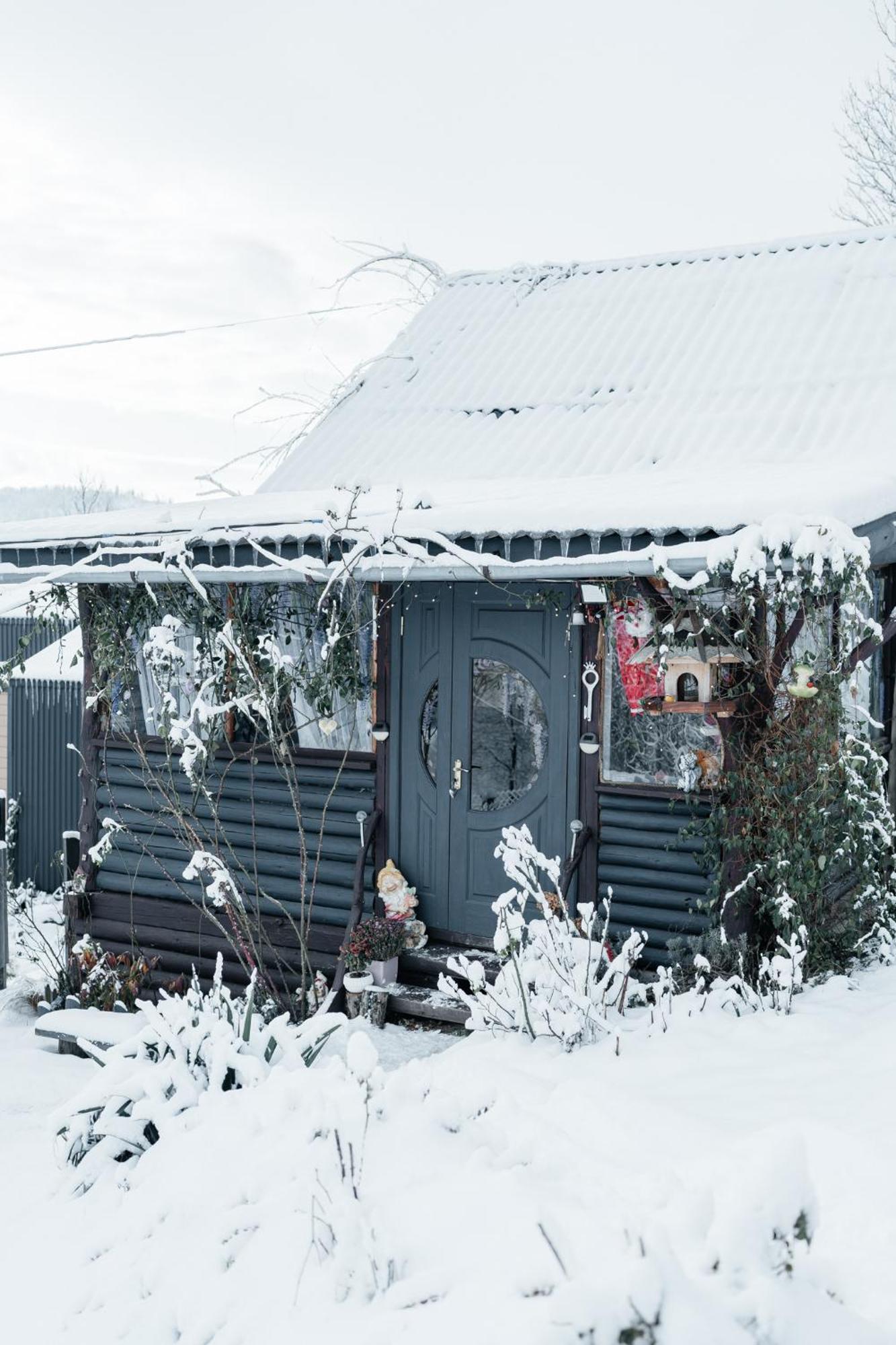 Казковий Дім Та Garden Два Будиночки В Горах З Чаном-Джакузі Slavske Exterior foto